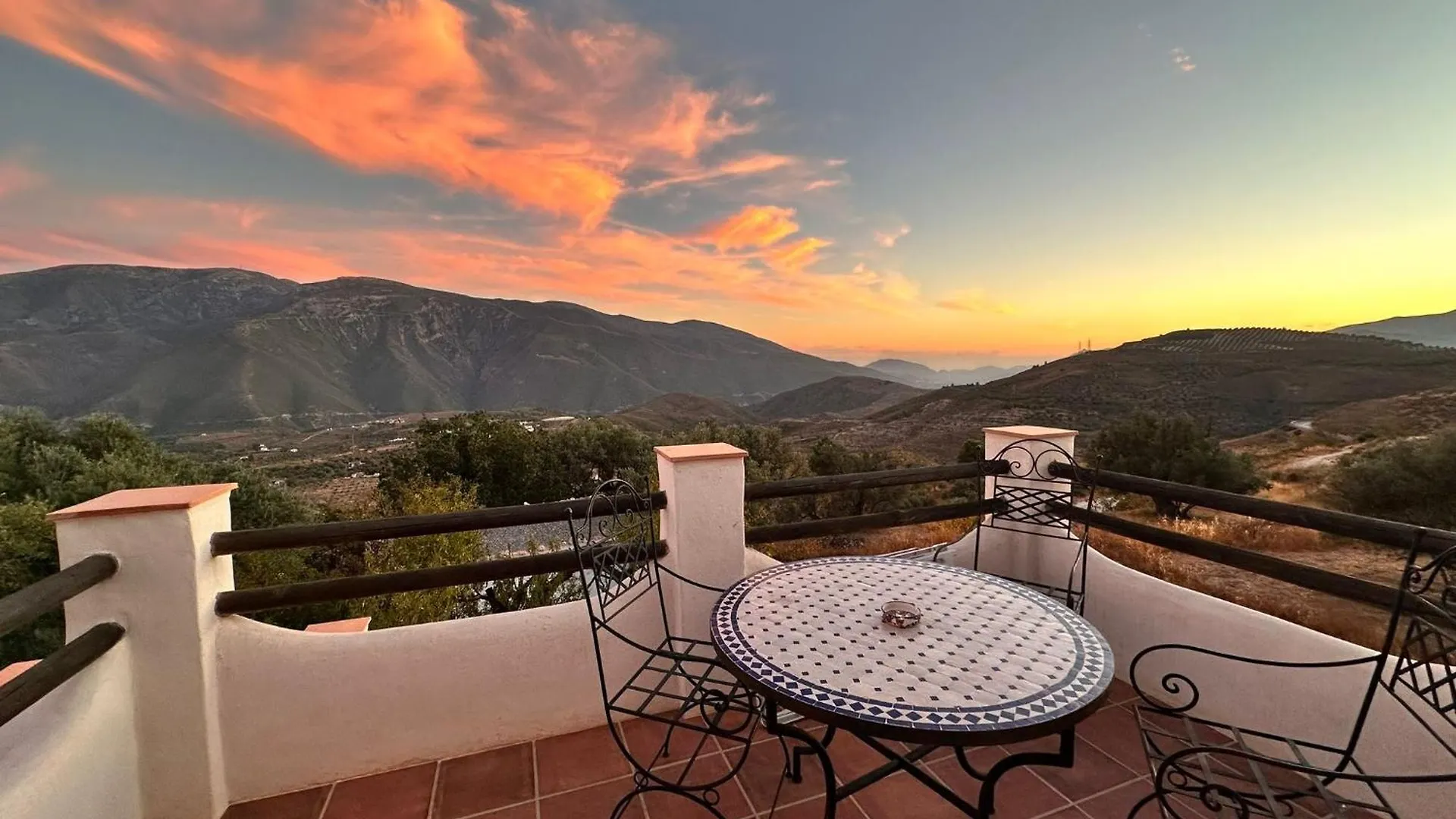 Cortijo Al-Andalus Villa Orgiva